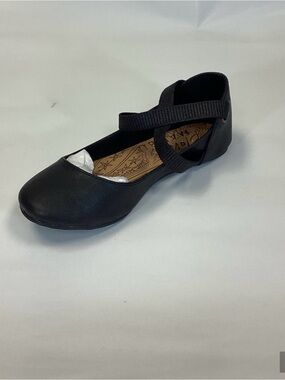 Black Mary Jane Cross-Strap Ballet Flat